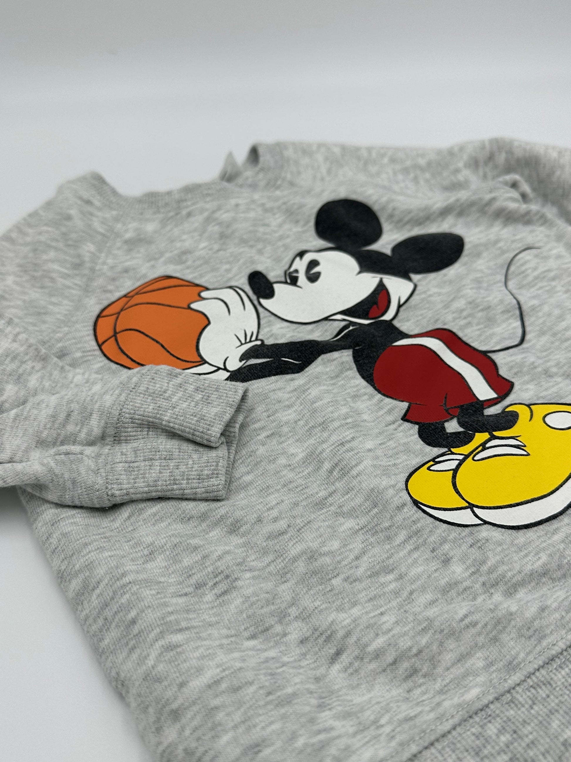 Chandail Disney x H&M 12 - 18m - Boutique friperie le placard de Jeanne et cie