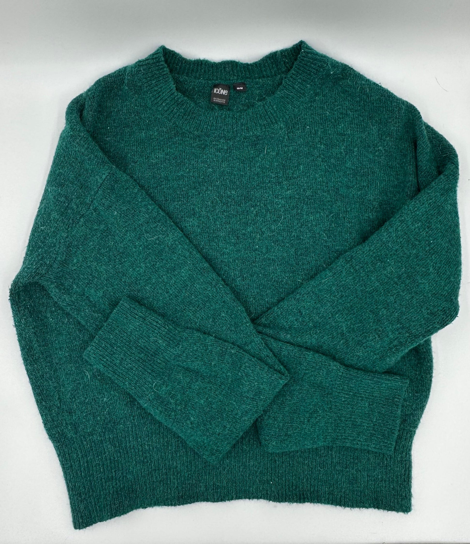 Chandail medium - Boutique friperie le placard de Jeanne et cie