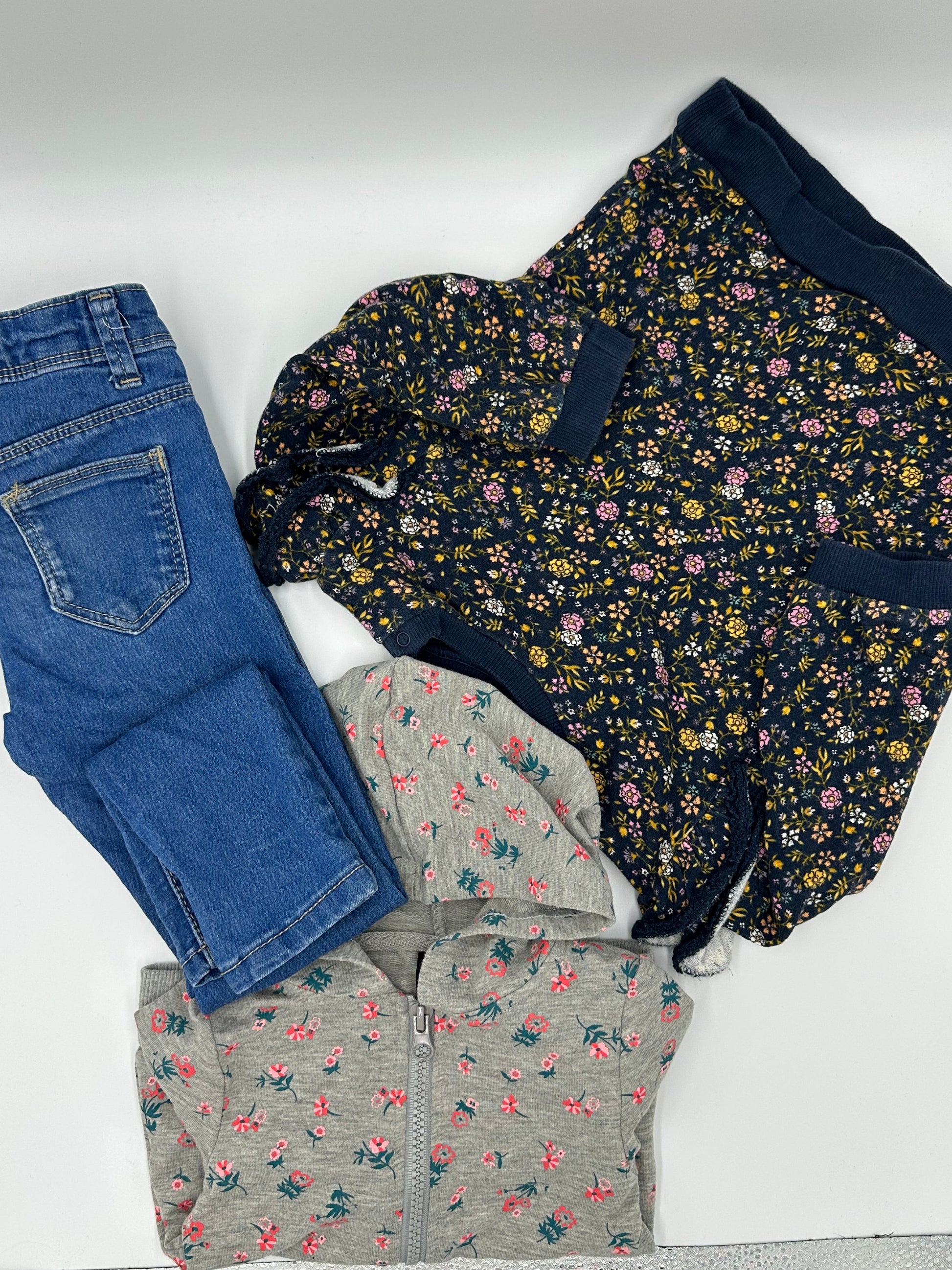 Pantalon 5ans - Boutique friperie le placard de Jeanne et cie