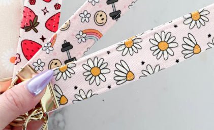 Porte-clé bracelet avec lanière en coton - Alarocque design - Boutique friperie le placard de Jeanne et cie