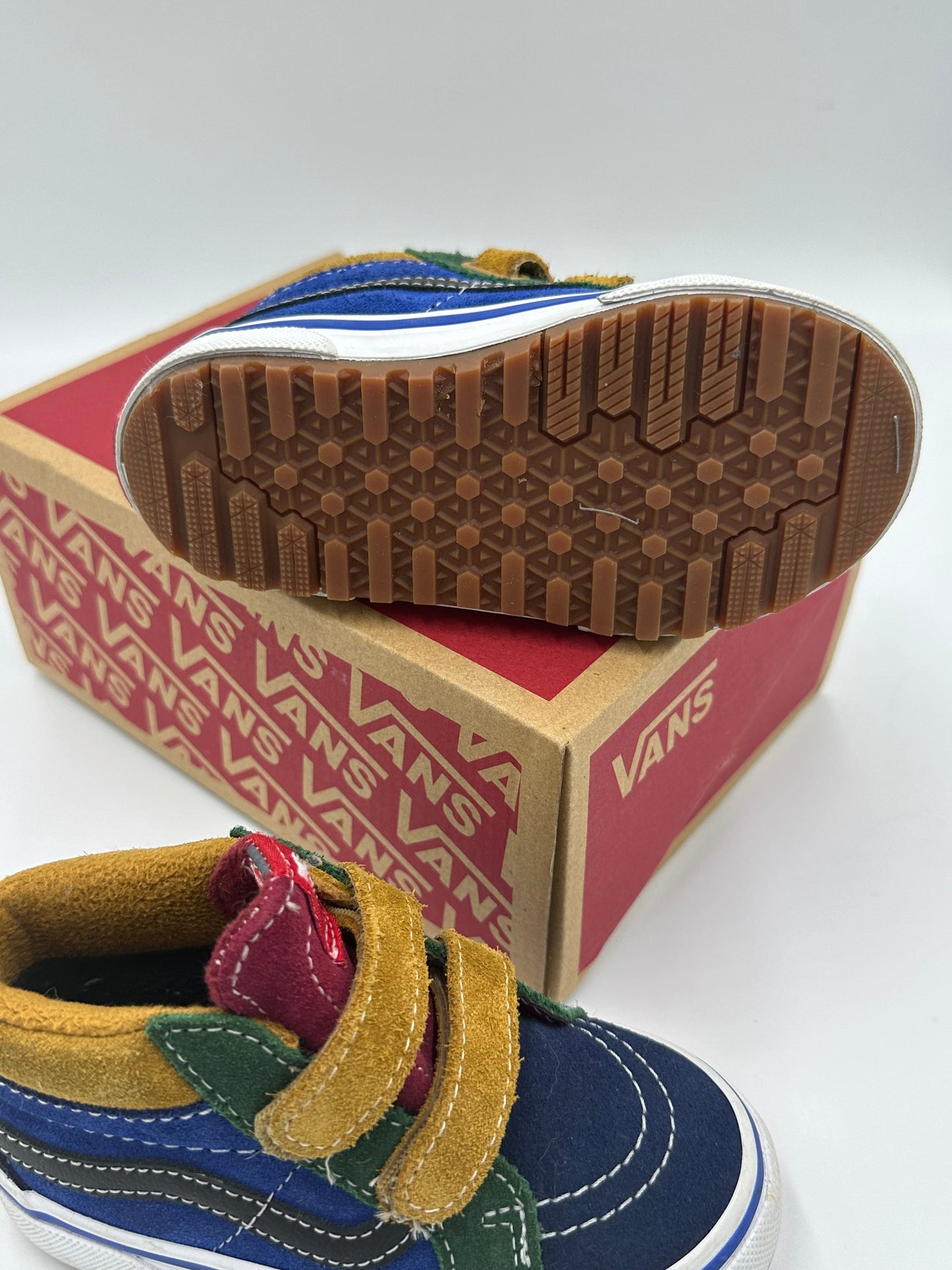 Souliers - bottines - Mi - saison VANS NEUF - Grandeur 7 - Boutique friperie le placard de Jeanne et cie