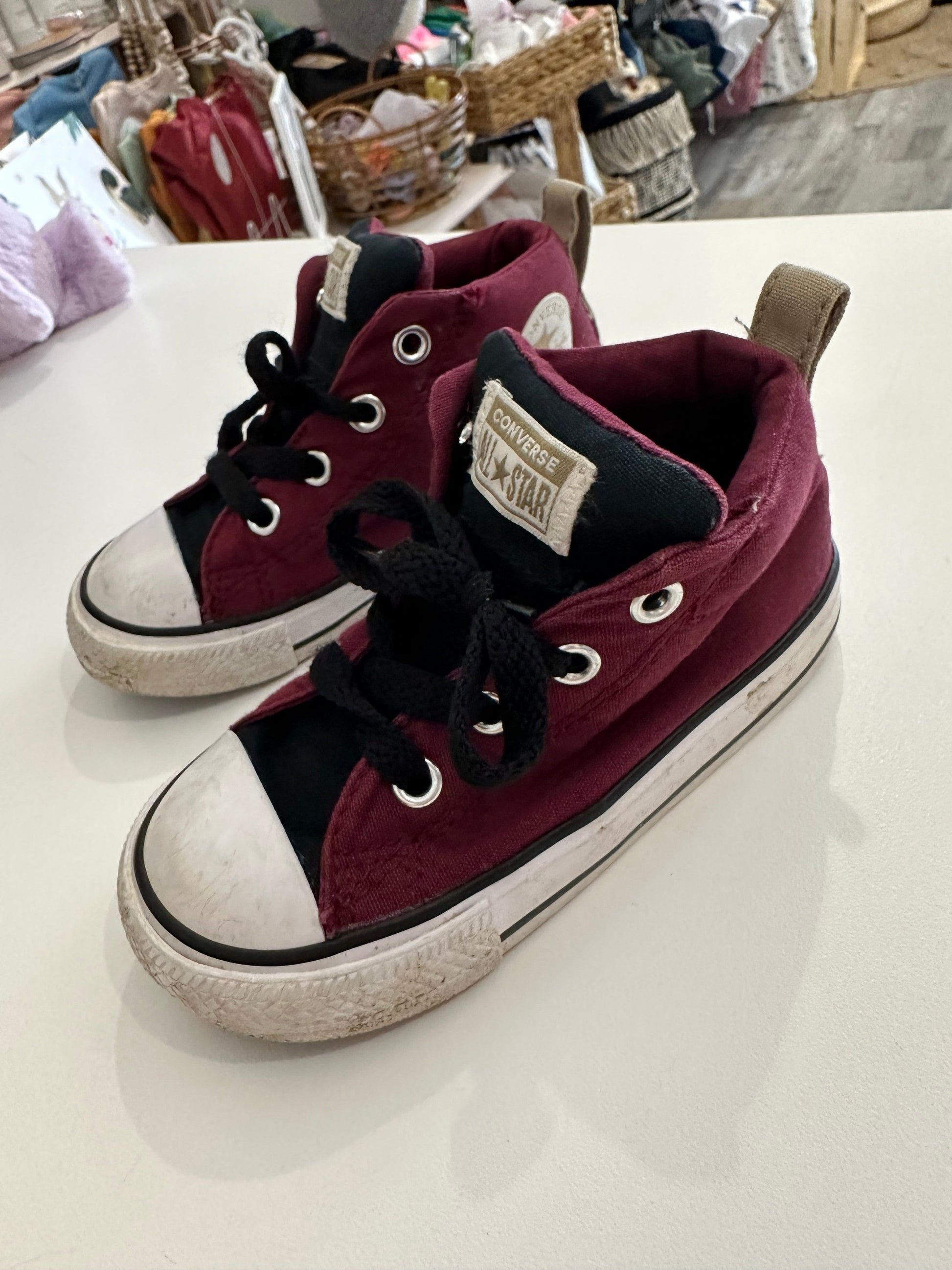 souliers converse gr7 - Boutique friperie le placard de Jeanne et cie