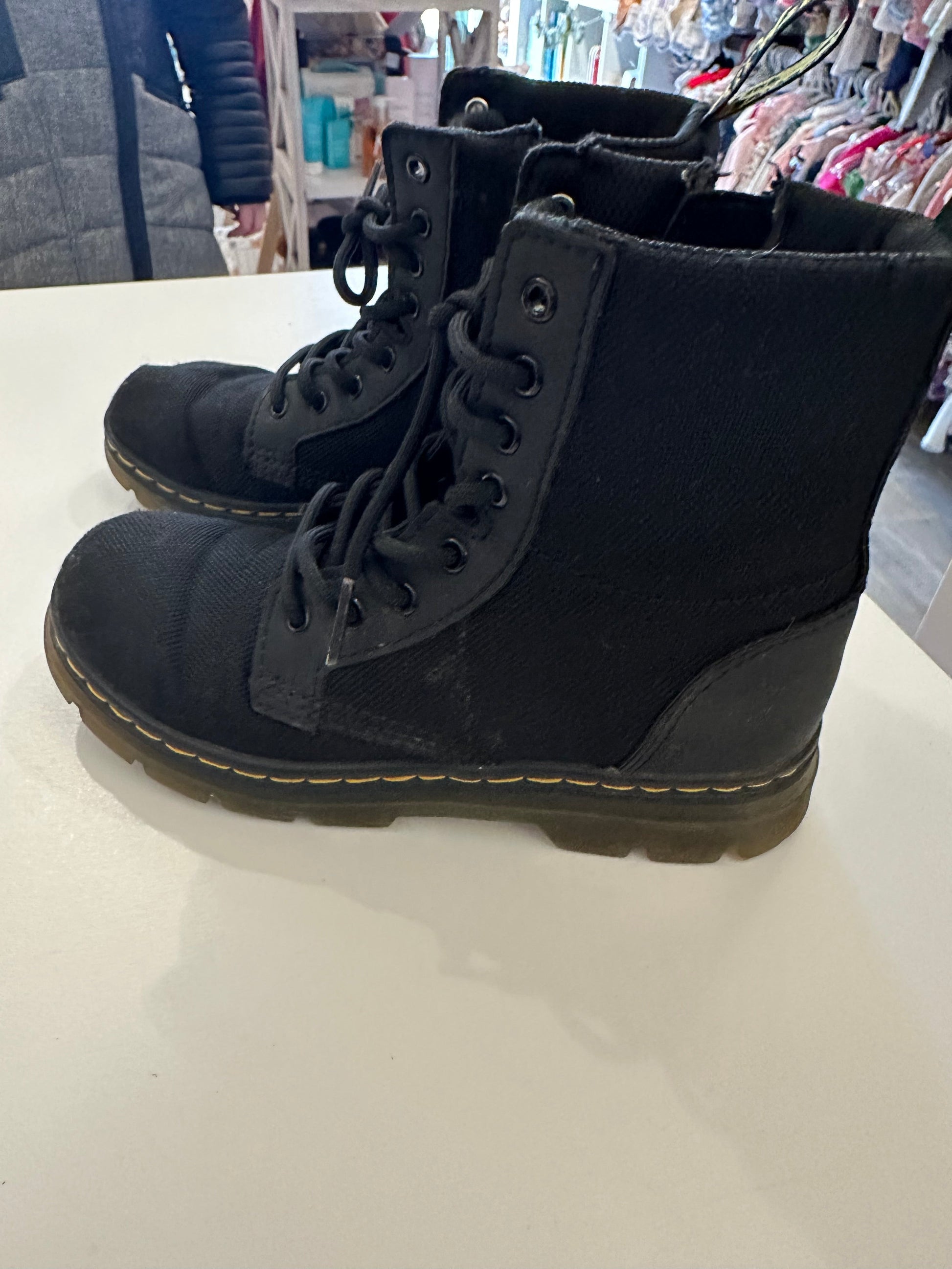 Bottes Dr Martens gr 1 - Boutique friperie le placard de Jeanne et cie