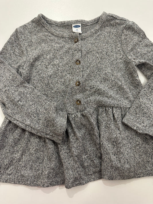 chandail 2ans - Boutique friperie le placard de Jeanne et cie