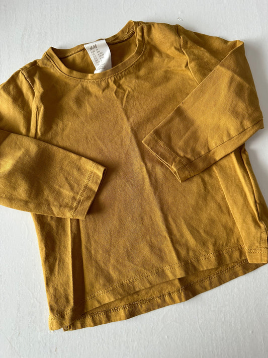 Chandail 6-9m - Boutique friperie le placard de Jeanne et cie