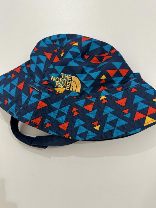 chapeau 6-12 m - Boutique friperie le placard de Jeanne et cie