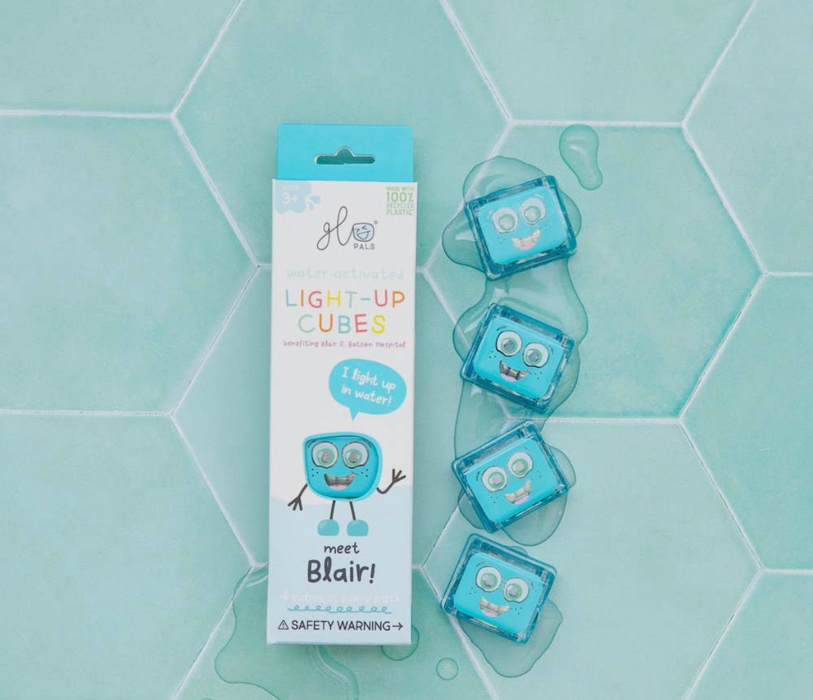Cubes lumineux bleu Blair pour le bain avec yeux - Glo pals - Boutique friperie le placard de Jeanne et cie