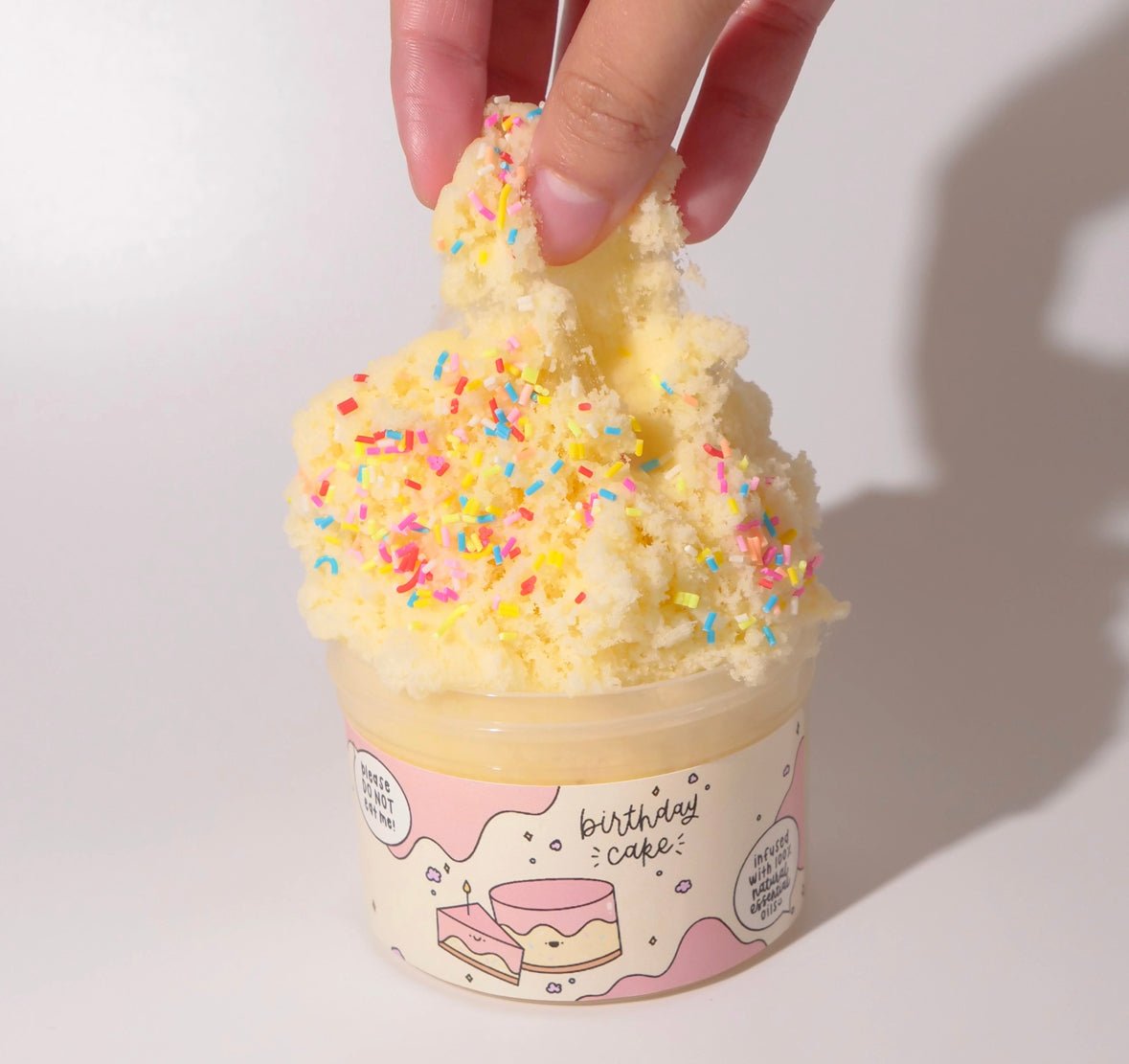 EN ROUTE - Sonria slime - Slime Gâteau d'anniversaire - 7oz - Boutique friperie le placard de Jeanne et cie