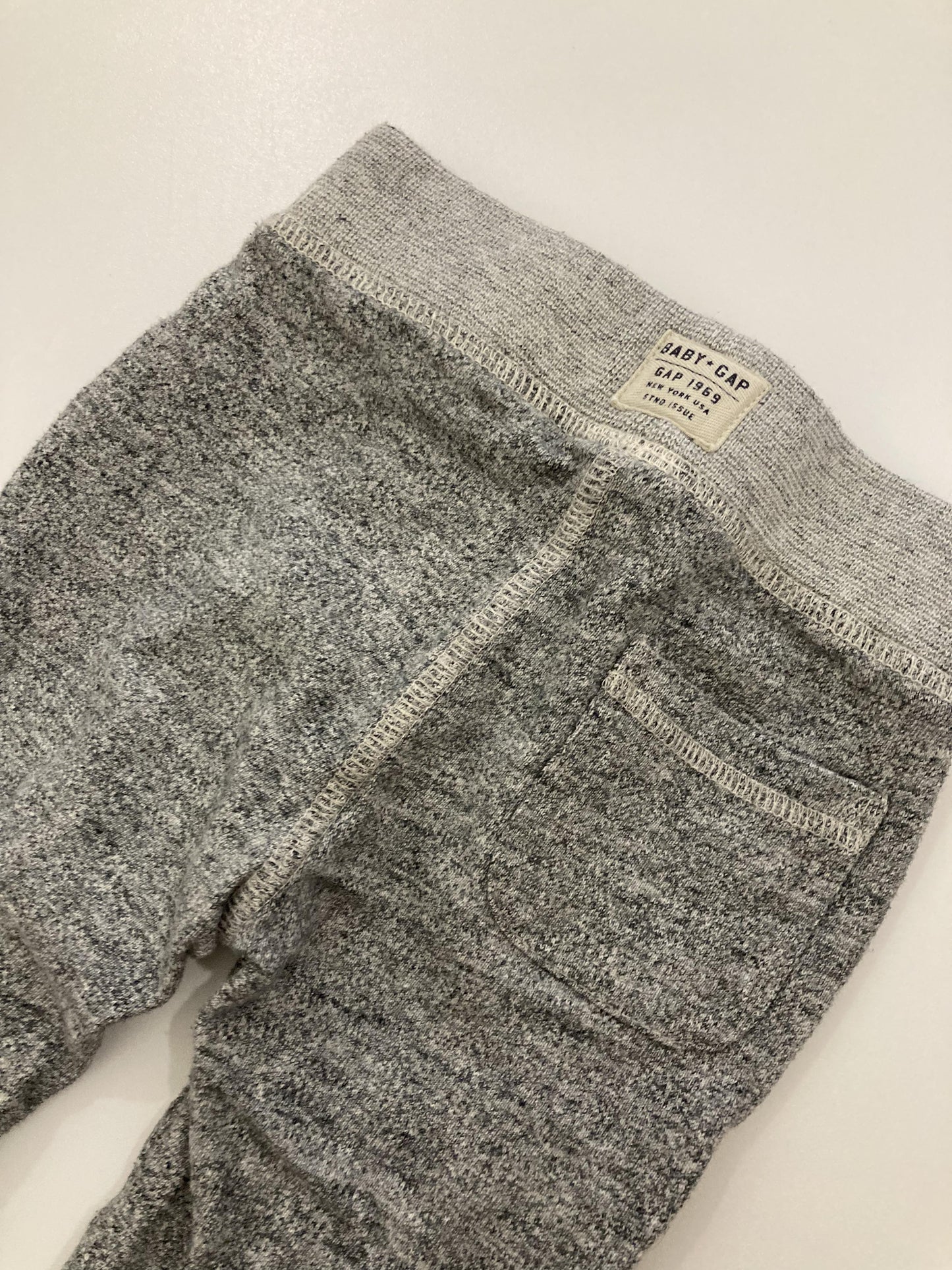 Pantalon 12-18m - Boutique friperie le placard de Jeanne et cie