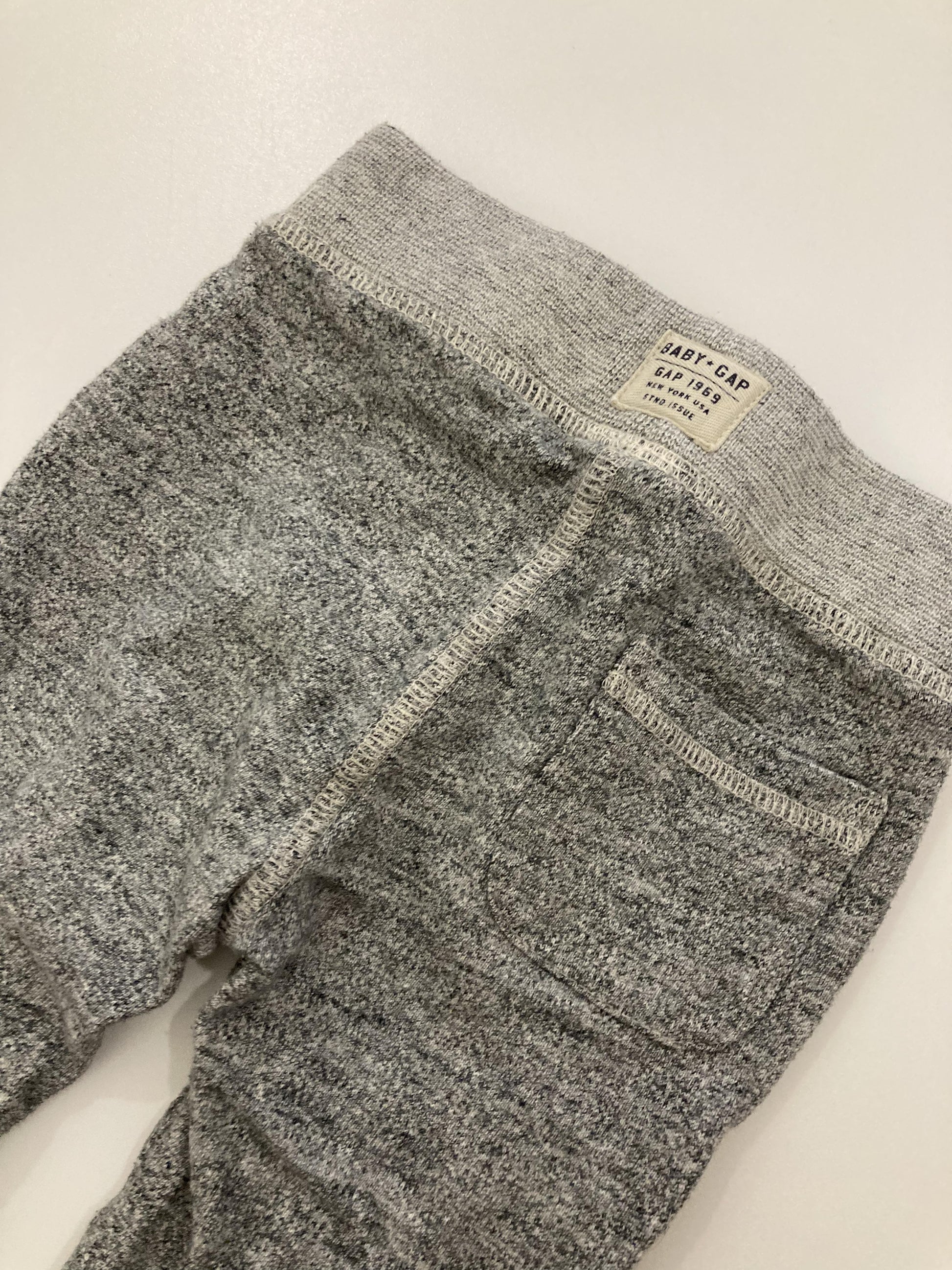 Pantalon 12-18m - Boutique friperie le placard de Jeanne et cie