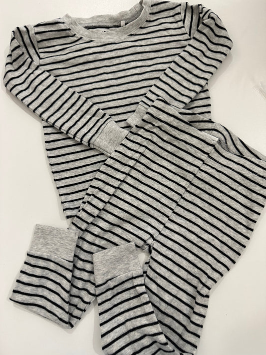 pyjama 18m - Boutique friperie le placard de Jeanne et cie