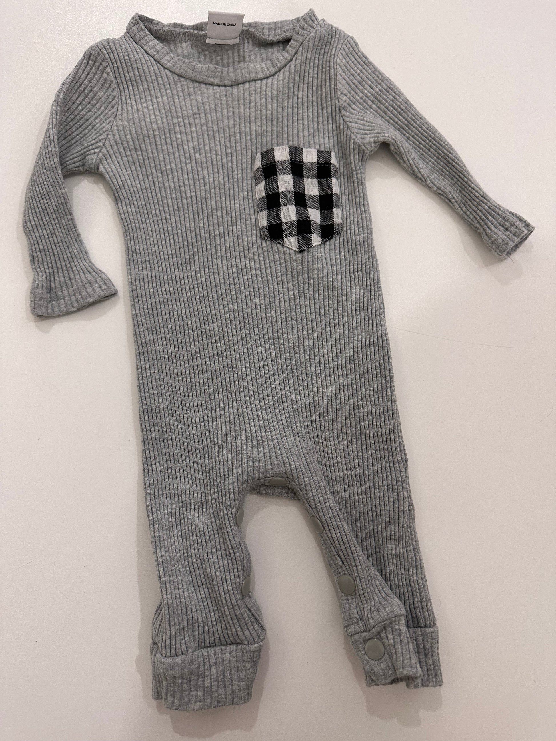 Pyjama new born - Boutique friperie le placard de Jeanne et cie