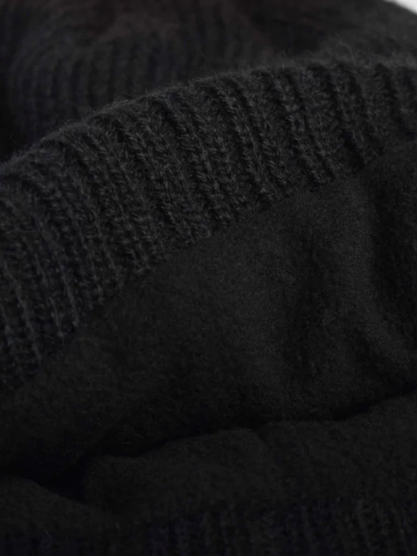 Tuque en tricot whistler noire - LP APPAREL - Boutique friperie le placard de Jeanne et cie